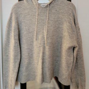 Carly Jean Los Angeles pullover sweater